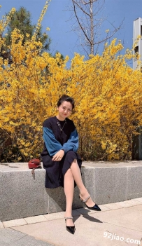 ��˾Ů�쵼���ڰ칫�ҵ�ɧ�ߣ����滹�н��࣬ζ�����