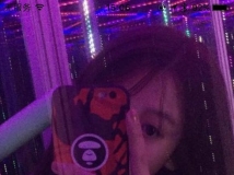 ��Ů������˶�Ь�࣬��Ь���֪��ζ����Ũ����