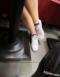 ���˺ܾõ�Ů���ѣ��ȳԷ�Ȼ��ֱ���Ƶ꣬��ҹ͵͵������pumaС��Ь������